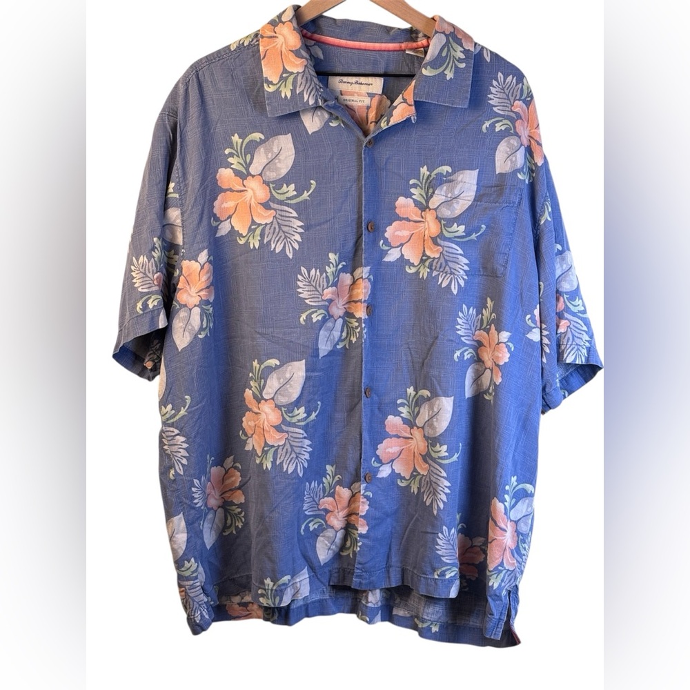 Tommy Bahama Blue Floral Casual Button Down Shirt